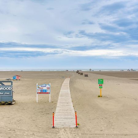 Quaint Wildwood Condo About Walk To Beach! エクステリア 写真