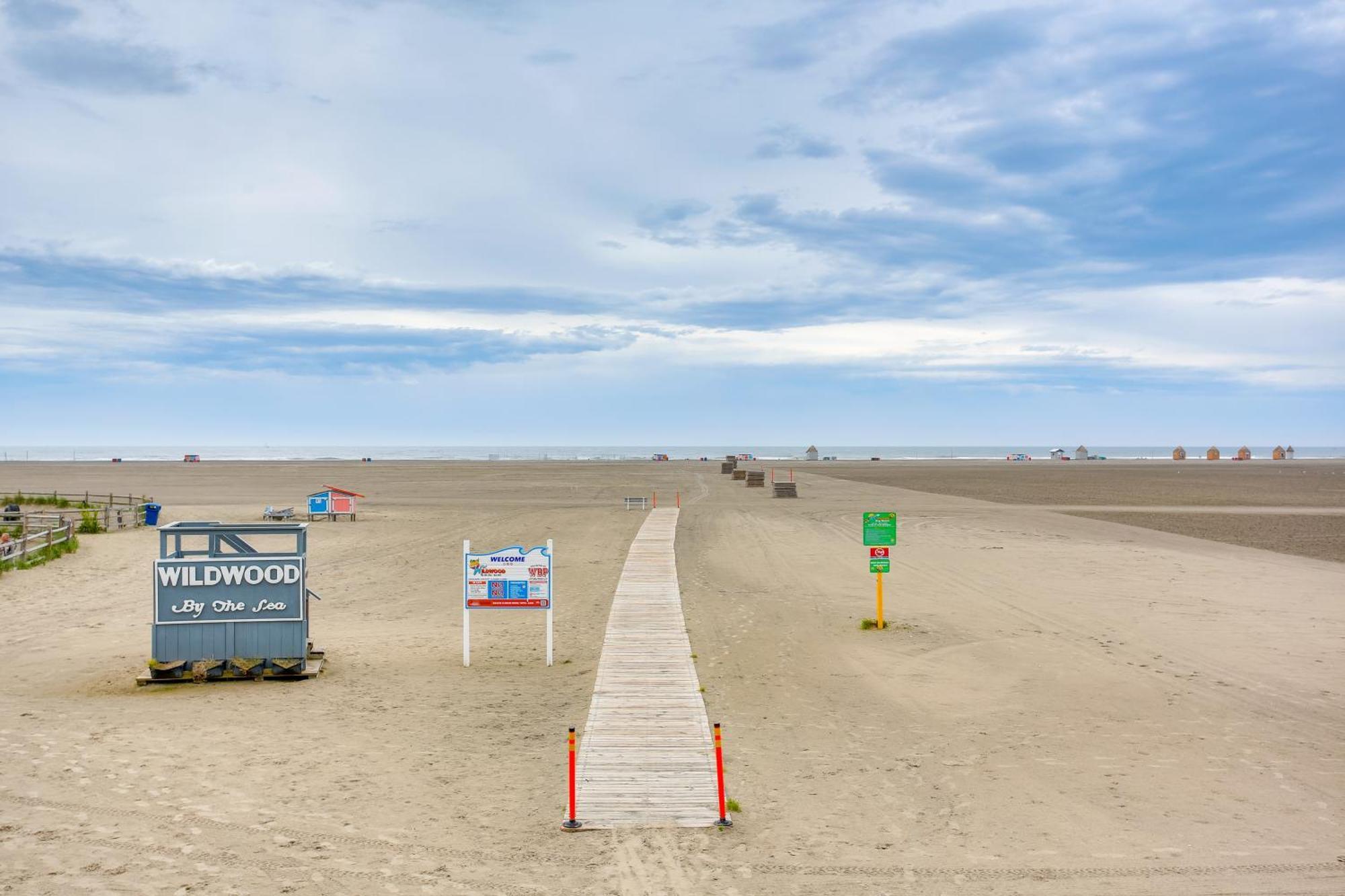Quaint Wildwood Condo About Walk To Beach! エクステリア 写真