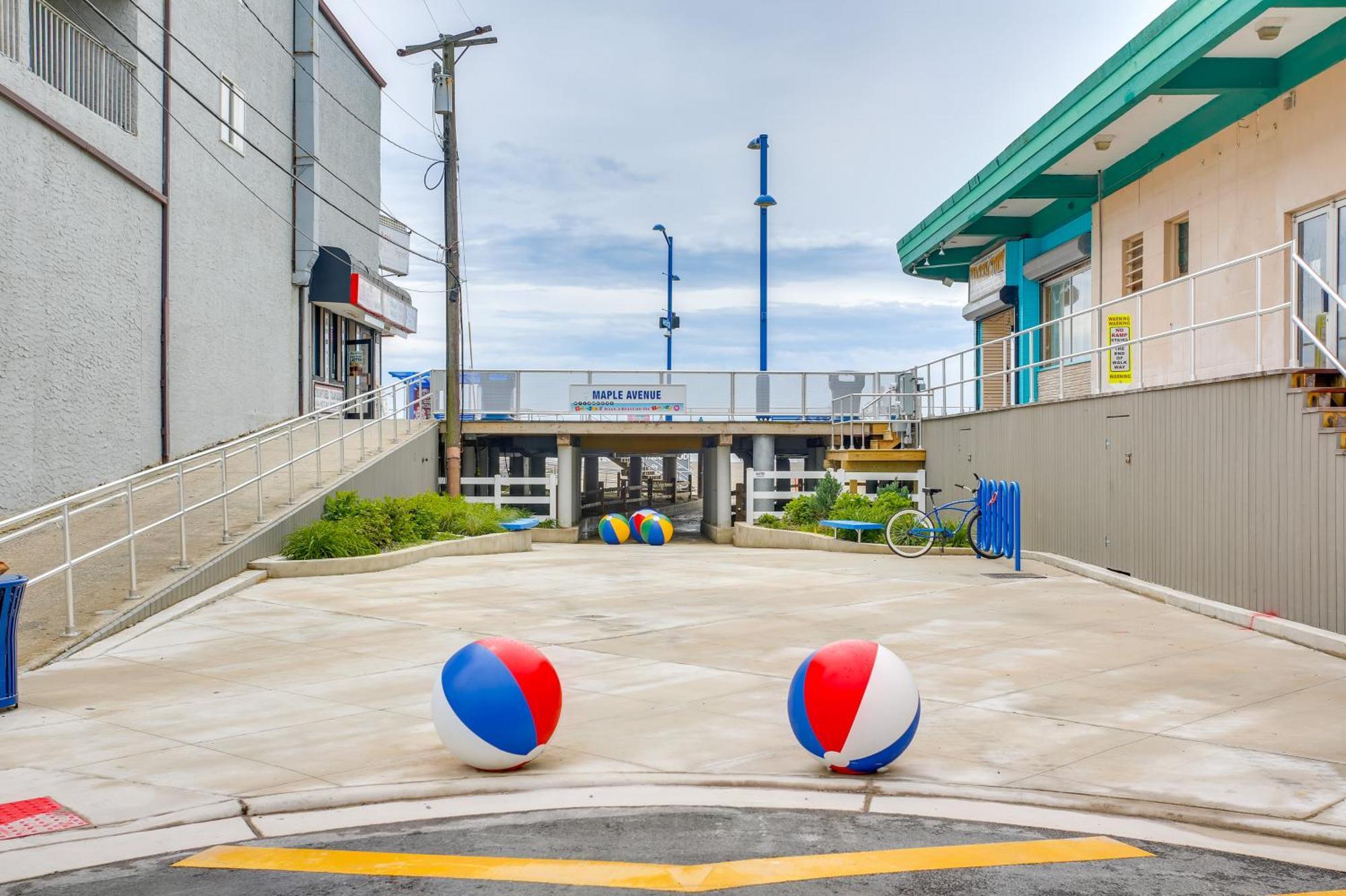Quaint Wildwood Condo About Walk To Beach! エクステリア 写真