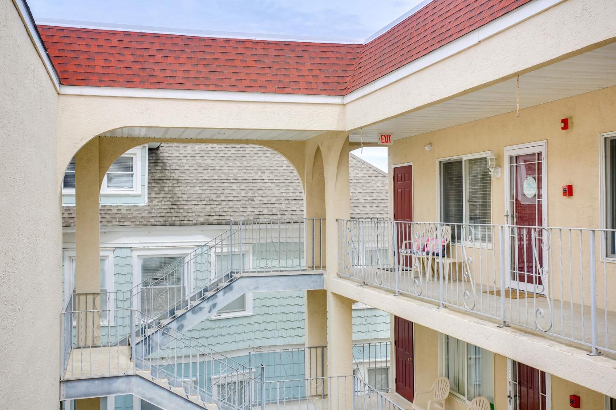 Quaint Wildwood Condo About Walk To Beach! エクステリア 写真