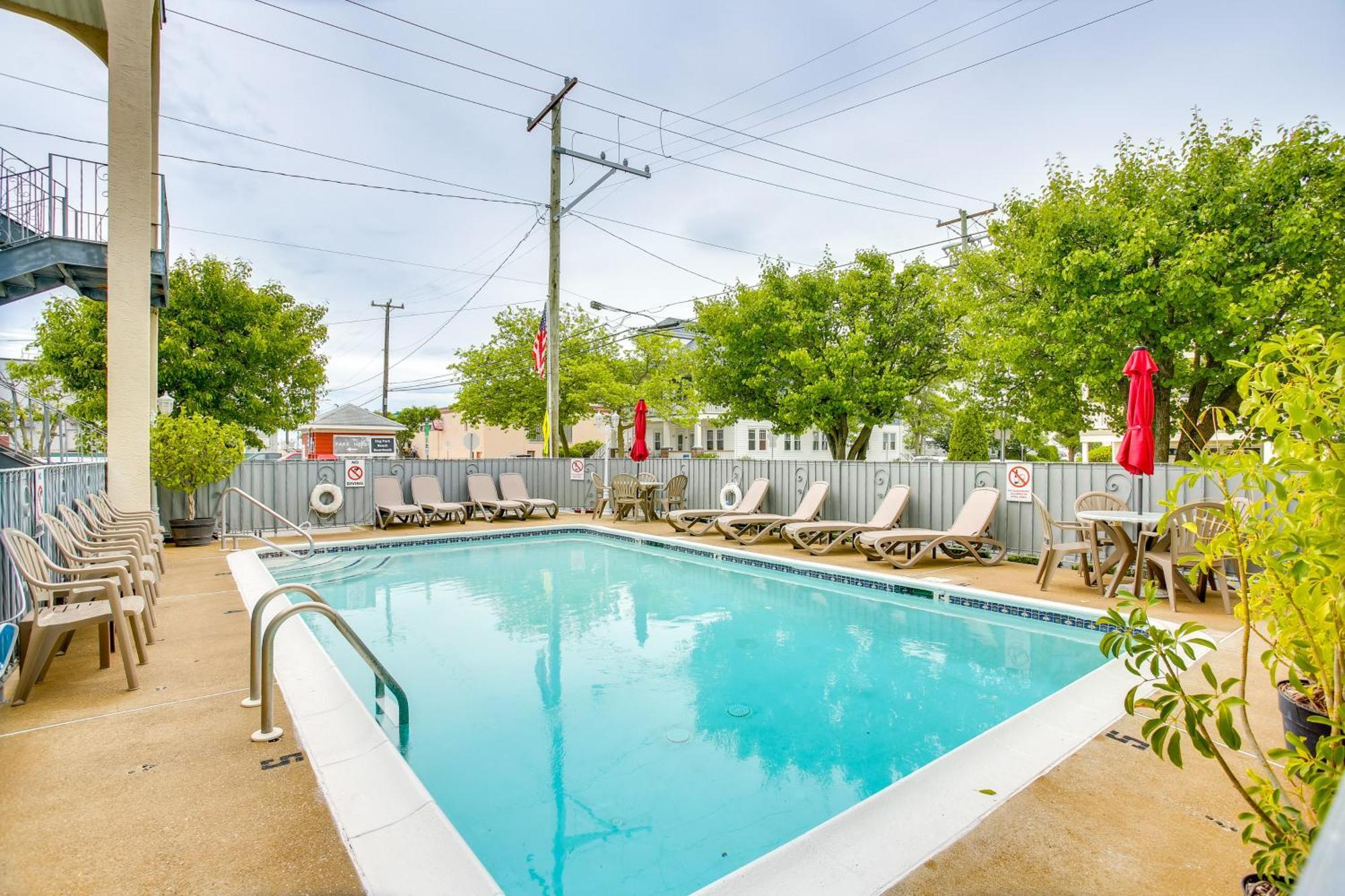 Quaint Wildwood Condo About Walk To Beach! エクステリア 写真